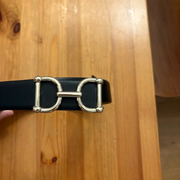 Talbots Reversible Black Brown Horsebit Buckle Belt - Picture 2 of 2